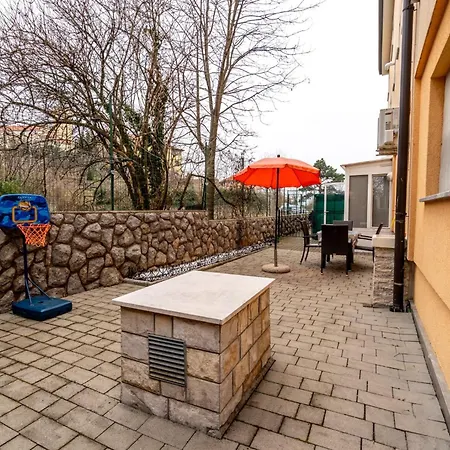 Apartament Lu *
