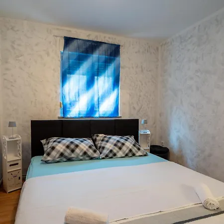 Apartment Lu *