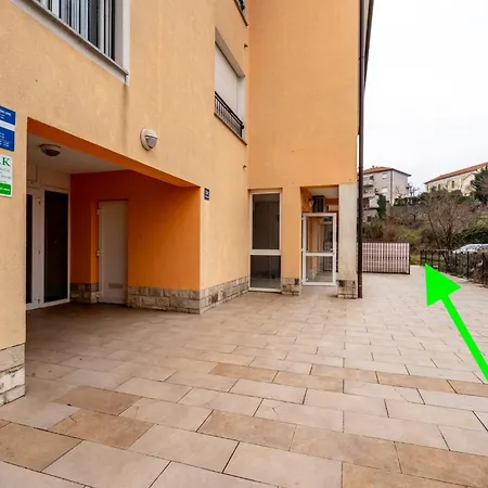 Apartment Lu